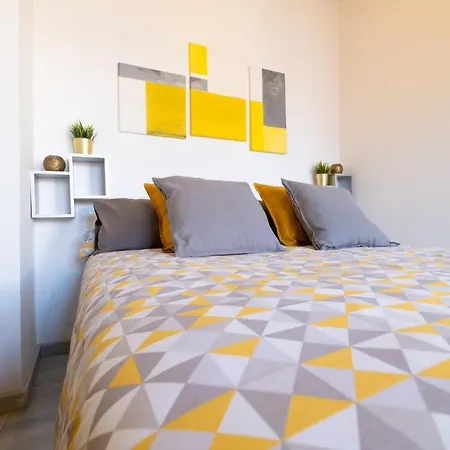 Triana Penthouse דירה *