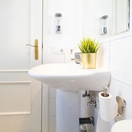 Triana Penthouse Apartman *